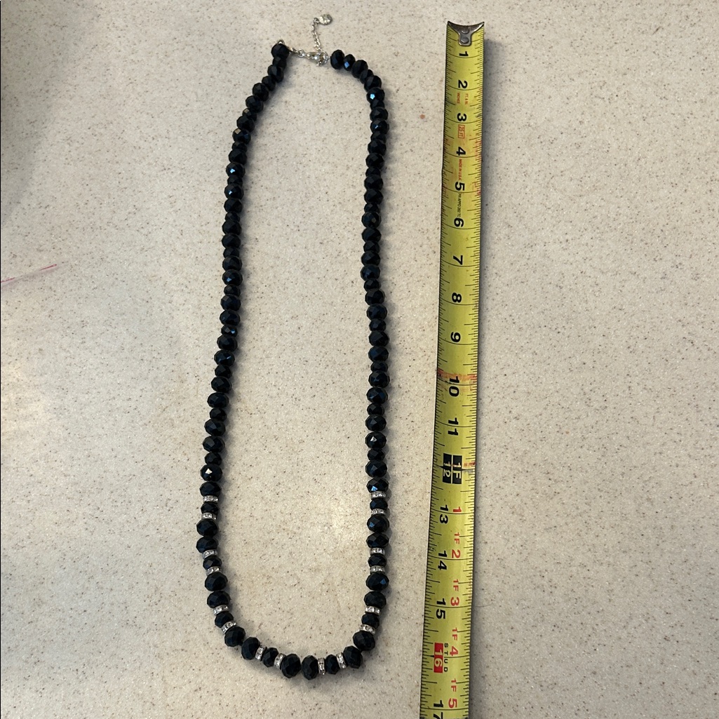 Monet Btg Elegant Black Beaded Necklace W Crystals 12$